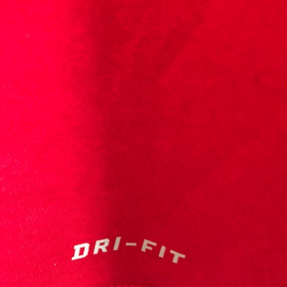 Men's Nike Dri Fit T-Shirt - Picture 4 of 4